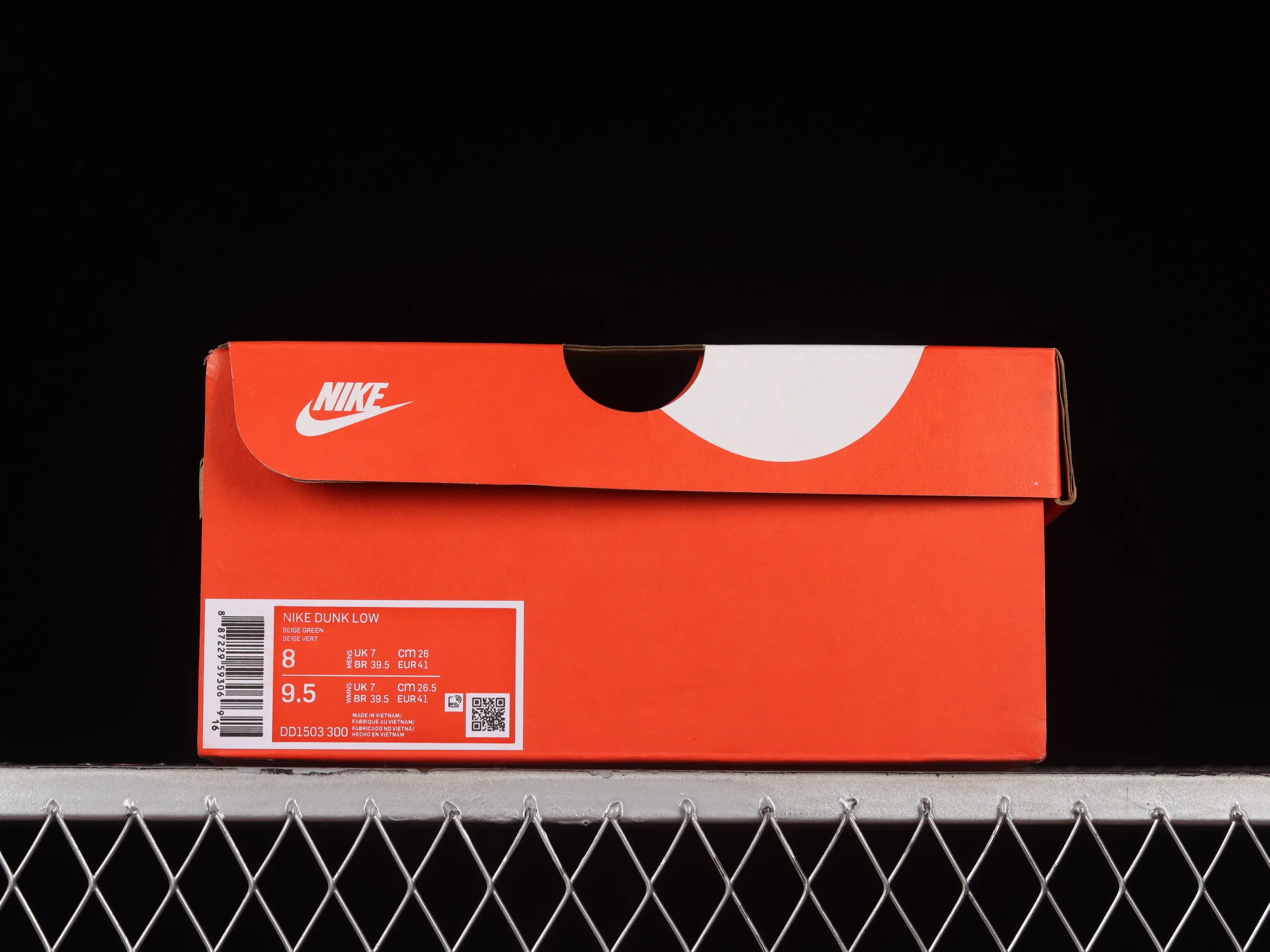 All categories Nk SB Dunk series Nk SB Dunk Low low-top sneakers Nk Dunk Low "Gorge Green" retro white and green SB low-top sports and leisure sneakers DD1503-300